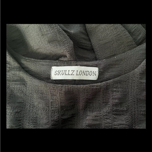 SKULLZ LONDON Art To Wear Black Lagenlook Isabelle Tunic Plus Size B84 - Picture 3 of 3